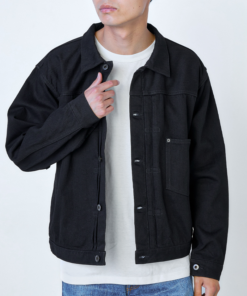 BLACK DENIM JACKET 着用イメージ02