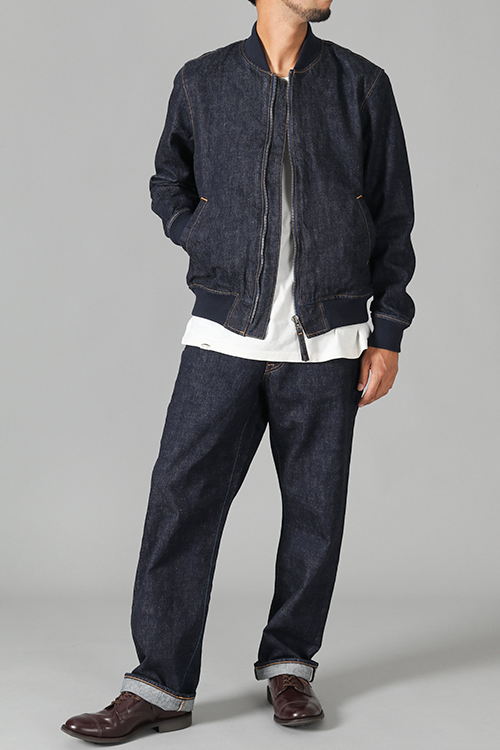 JAPAN BLUE JEANS　ボンバージャケット　Bomber Jacket　スタイリング03