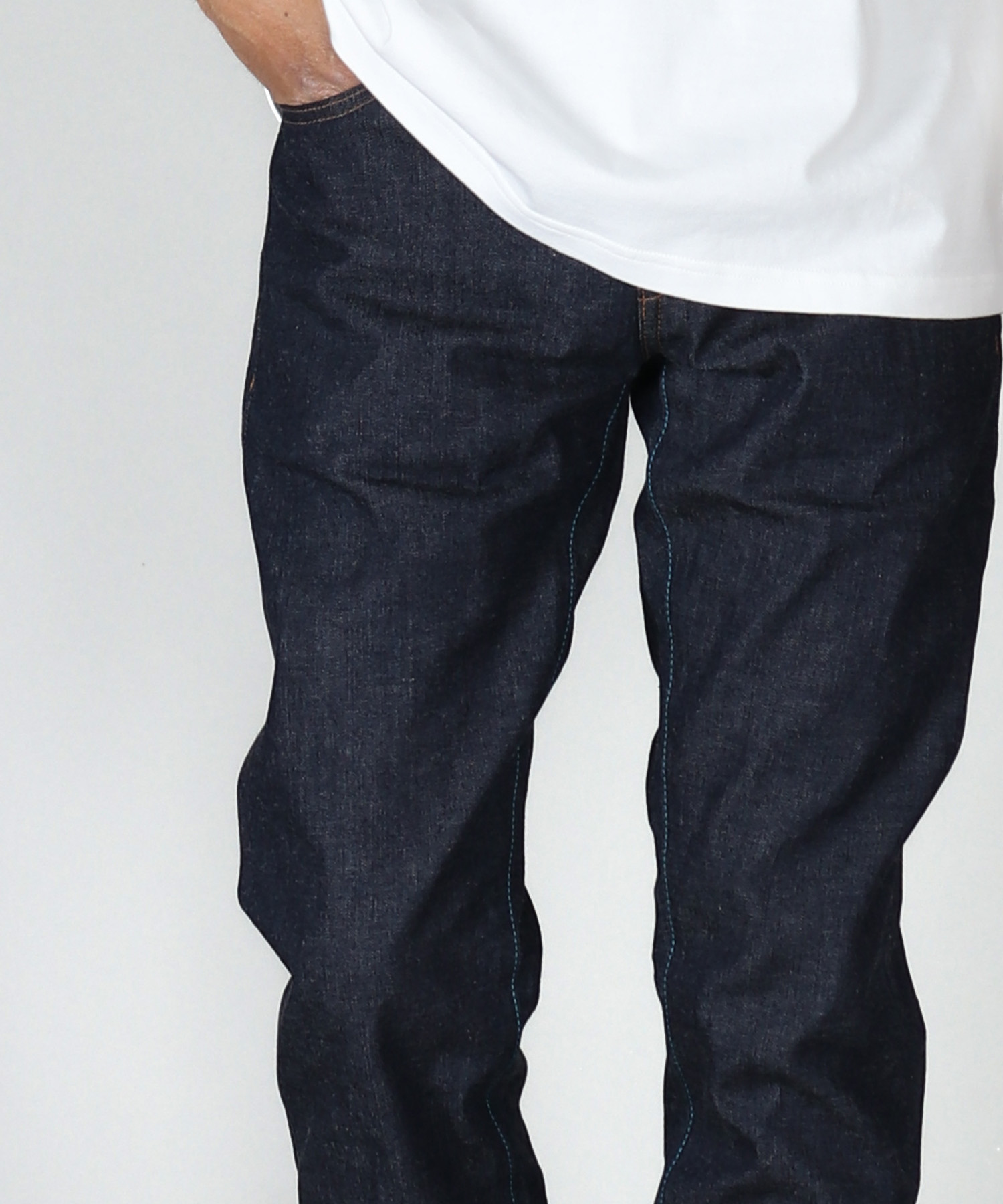 JAPAN BLUE JEANS　コートジボワール綿 8oz ライトオンスデニム Straight 寄り