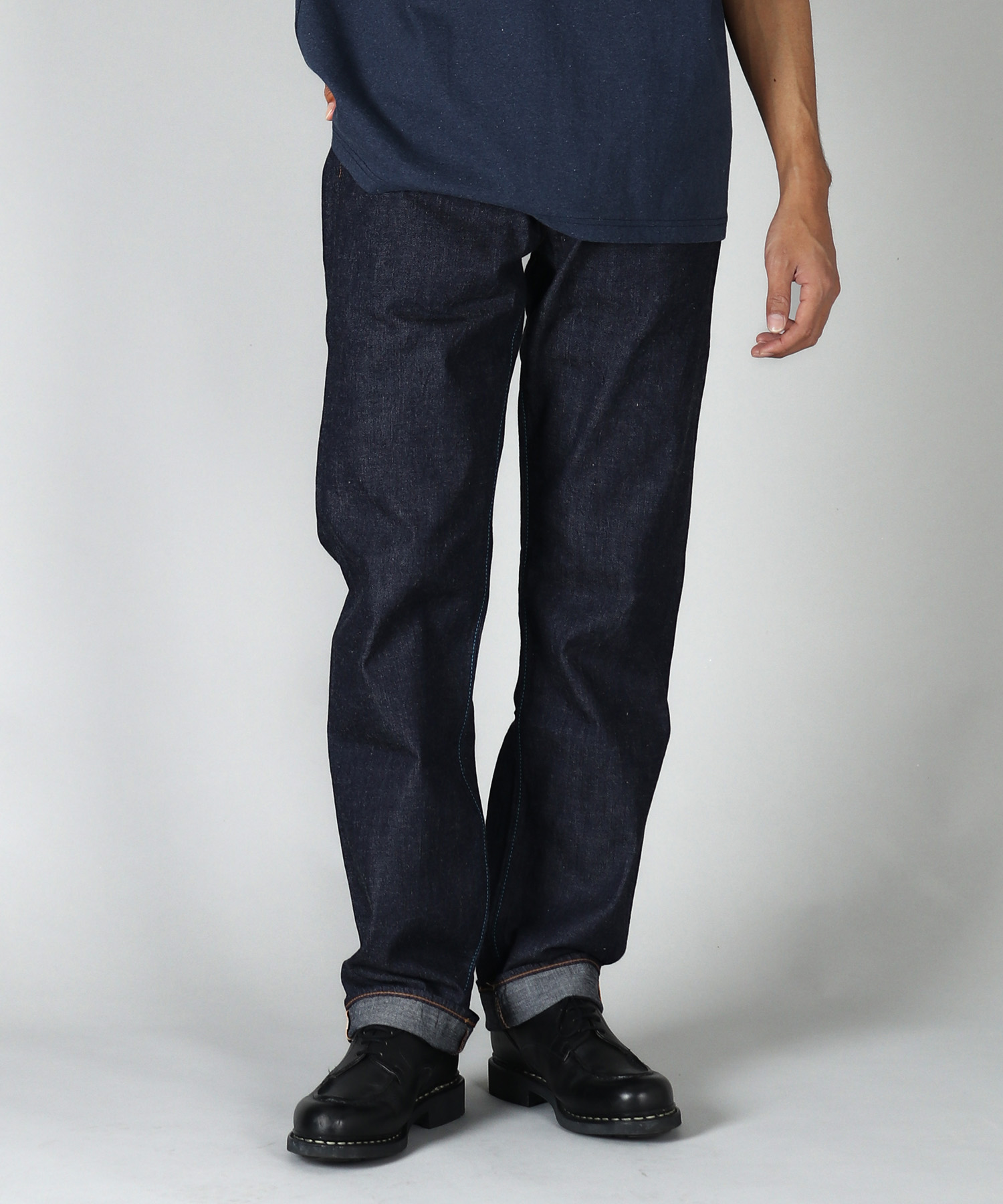 JAPAN BLUE JEANS　コートジボワール綿 8oz ライトオンスデニム Classic Straight 脚シルエット