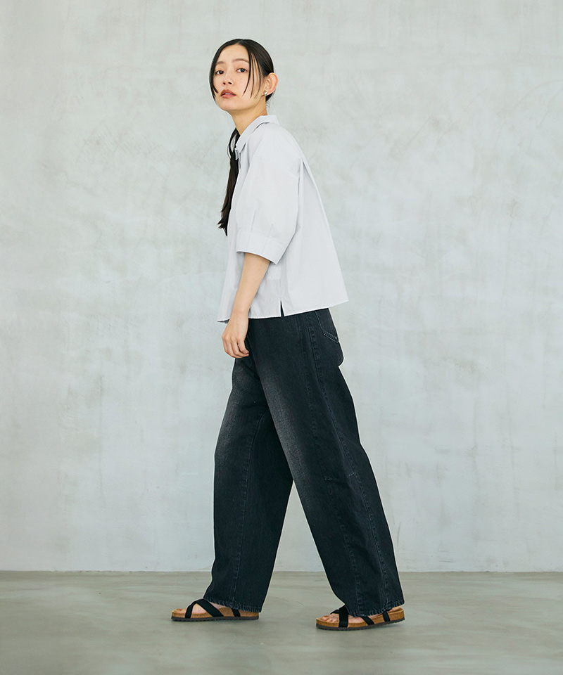 UCHI SHIRT着用